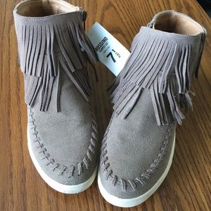 Brand New Mossimo Fringe Sneakers